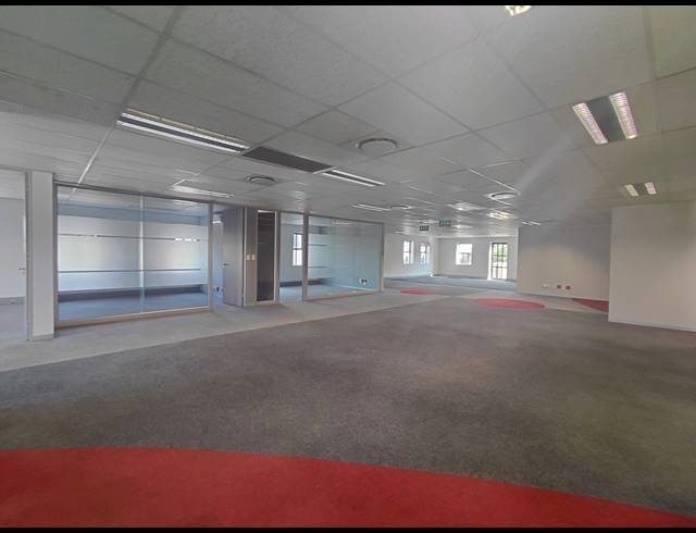 382M² OFFICE TO LET IN BRYANSTON